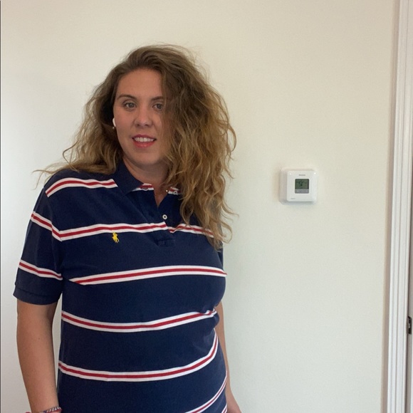 Men’s red, white, and blue yellow pony polo. - Picture 4 of 5